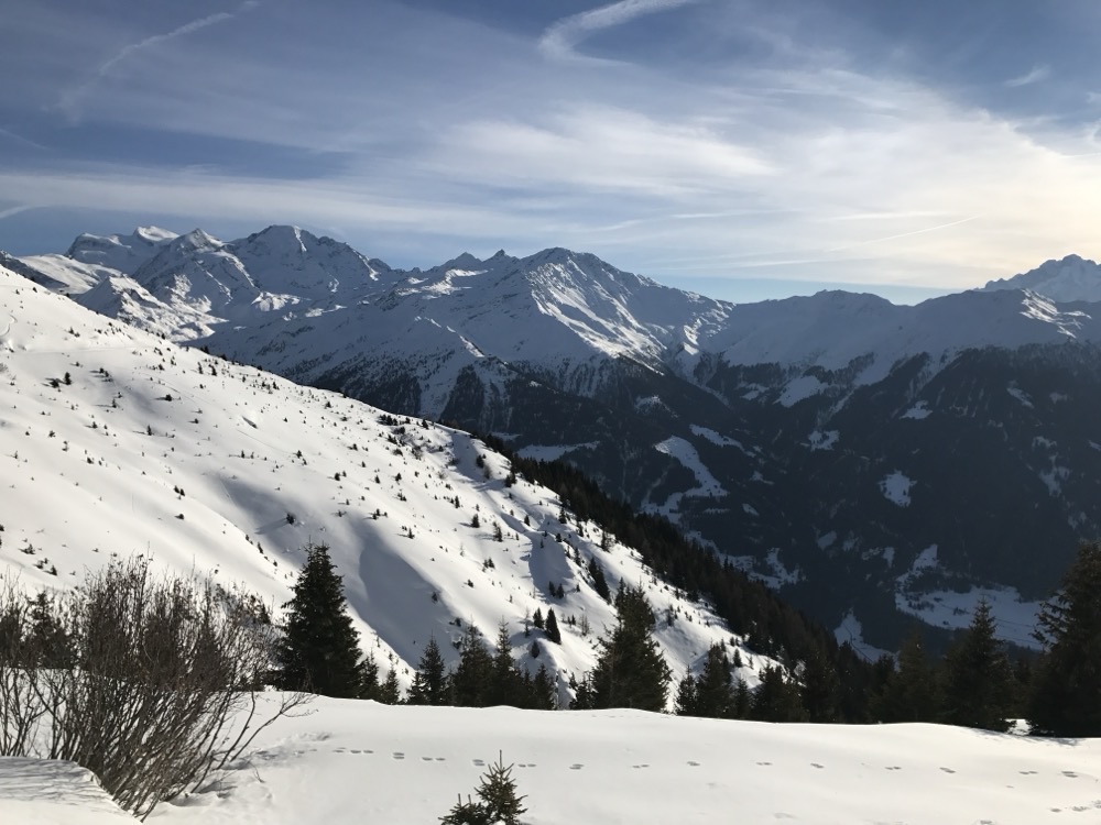Snowy slopes and peaks above Verbier
