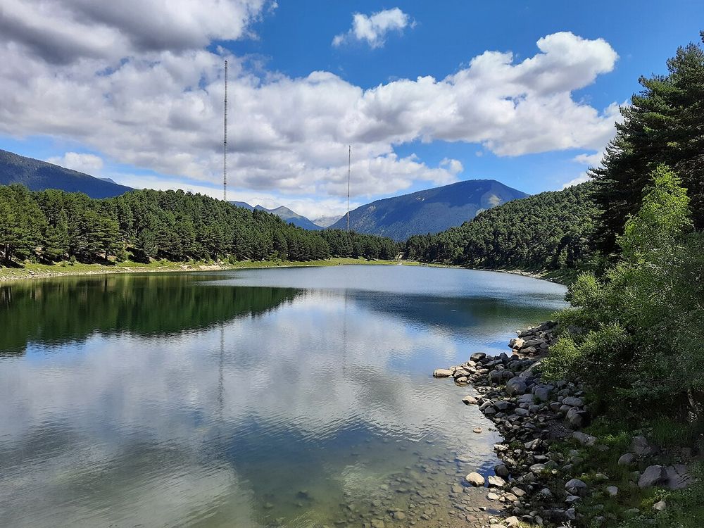 Il lago di Engolasters, sopra Escaldes-Engordany