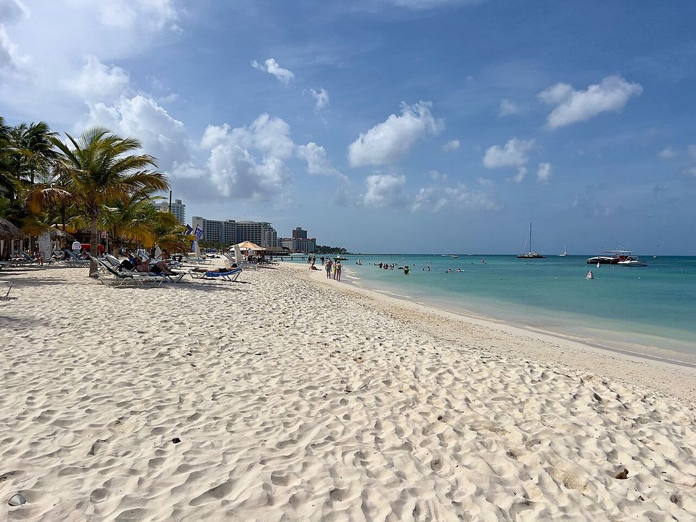 Palm Beach, Noord, a faixa dos grandes hotéis