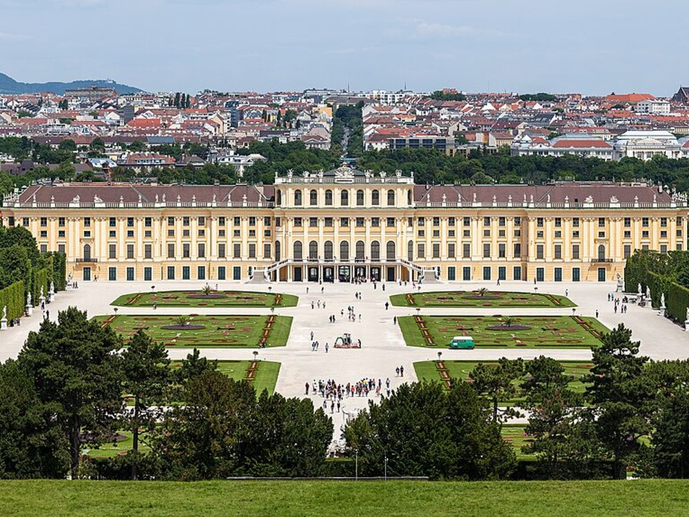 Schonbrunn Palace, Hietzing