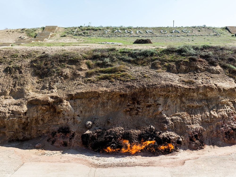 Yanar Dag, Absheron peninsula