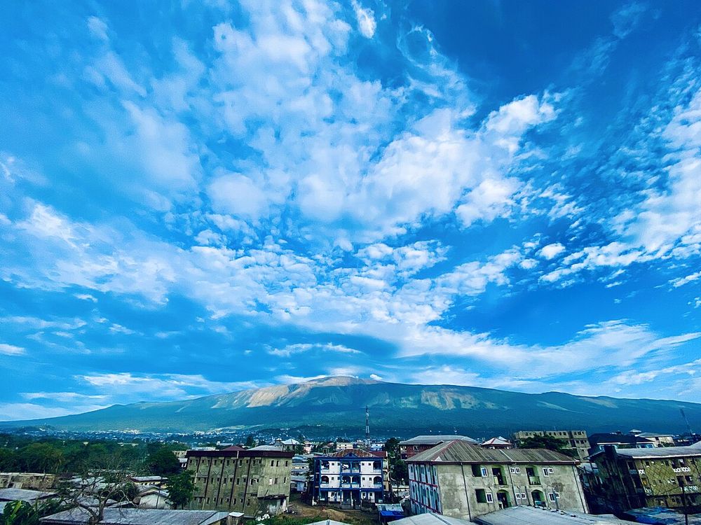 Il Monte Camerun, Sopra Buea