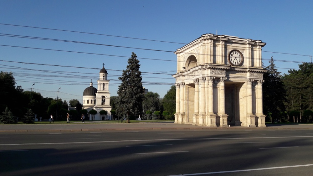 The Triumphal Arch and Nativity Cathedral, Great National Assembly Square
