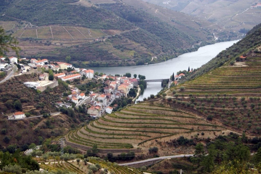 The Douro valley, Pinhão and the upper river