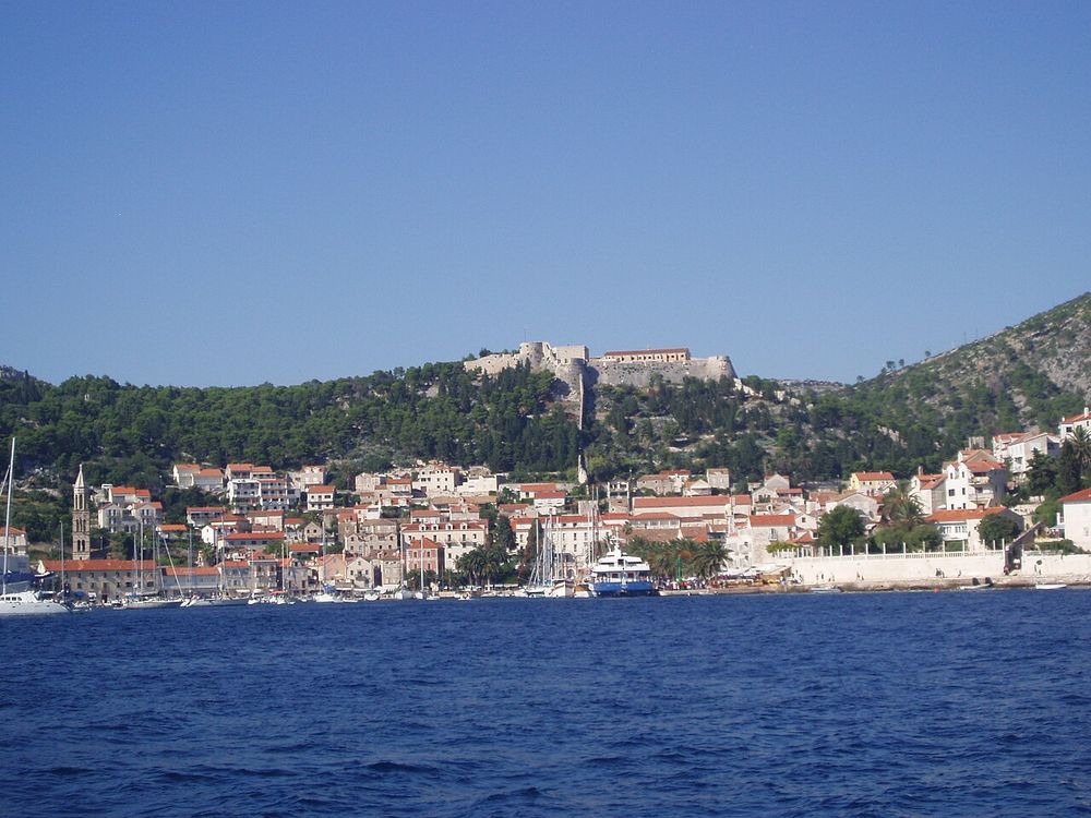 Hvar città e la sua fortezza, Isola di Hvar