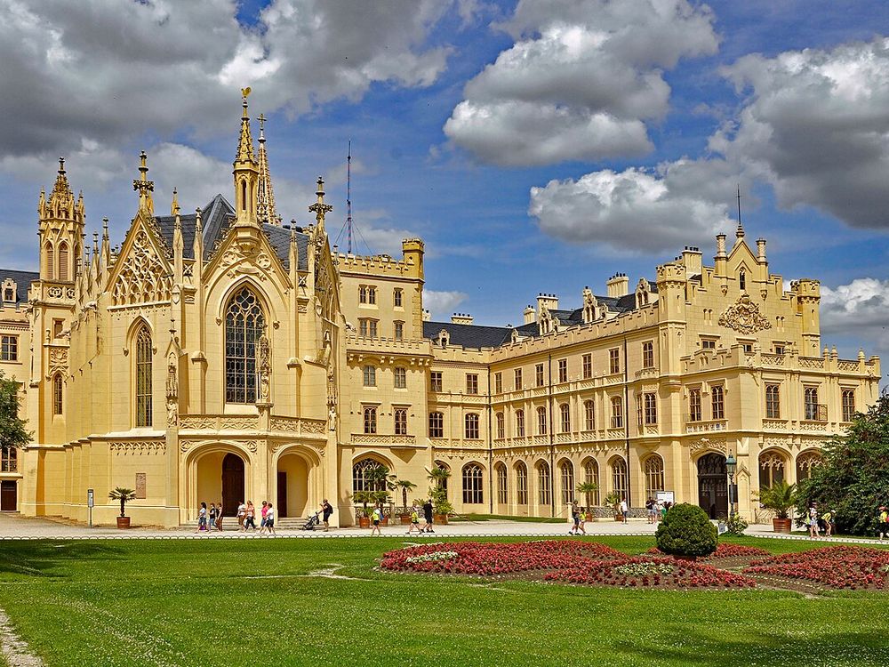 El castillo de Lednice, Moravia del Sur