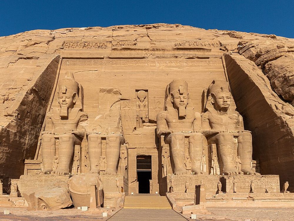 Abu Simbel, Prop de la frontera amb el Sudan, al sud d'Assuan