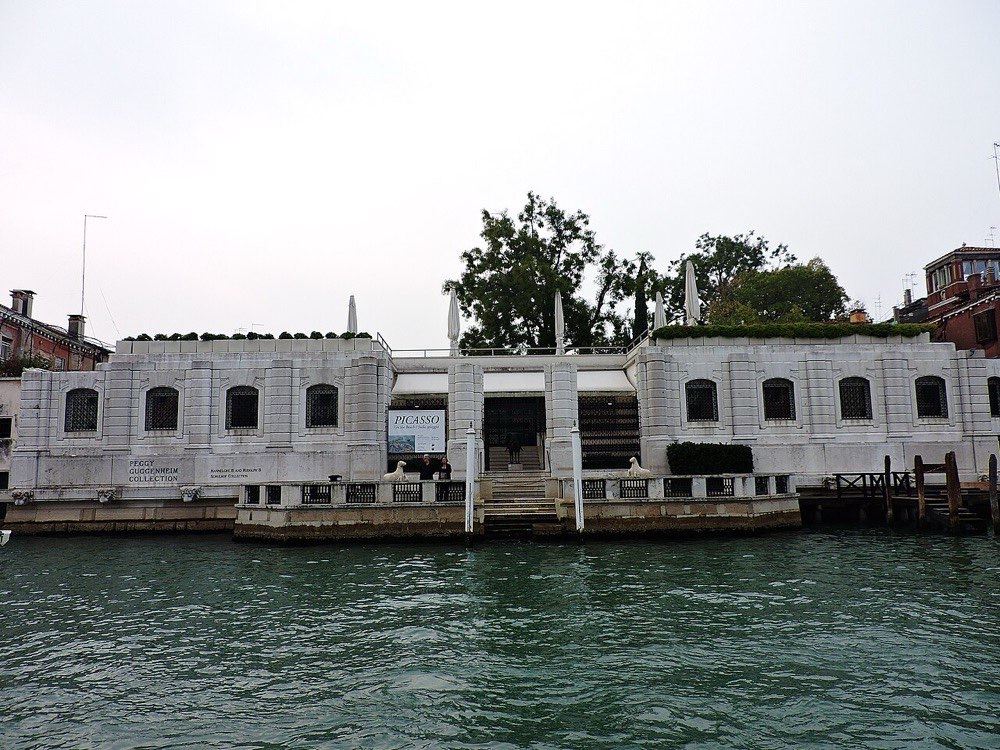 Peggy Guggenheim Collection, Grand Canal, Dorsoduro