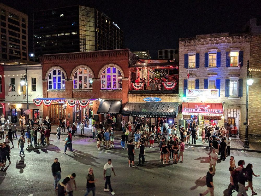Sixth Street, Downtown Austin