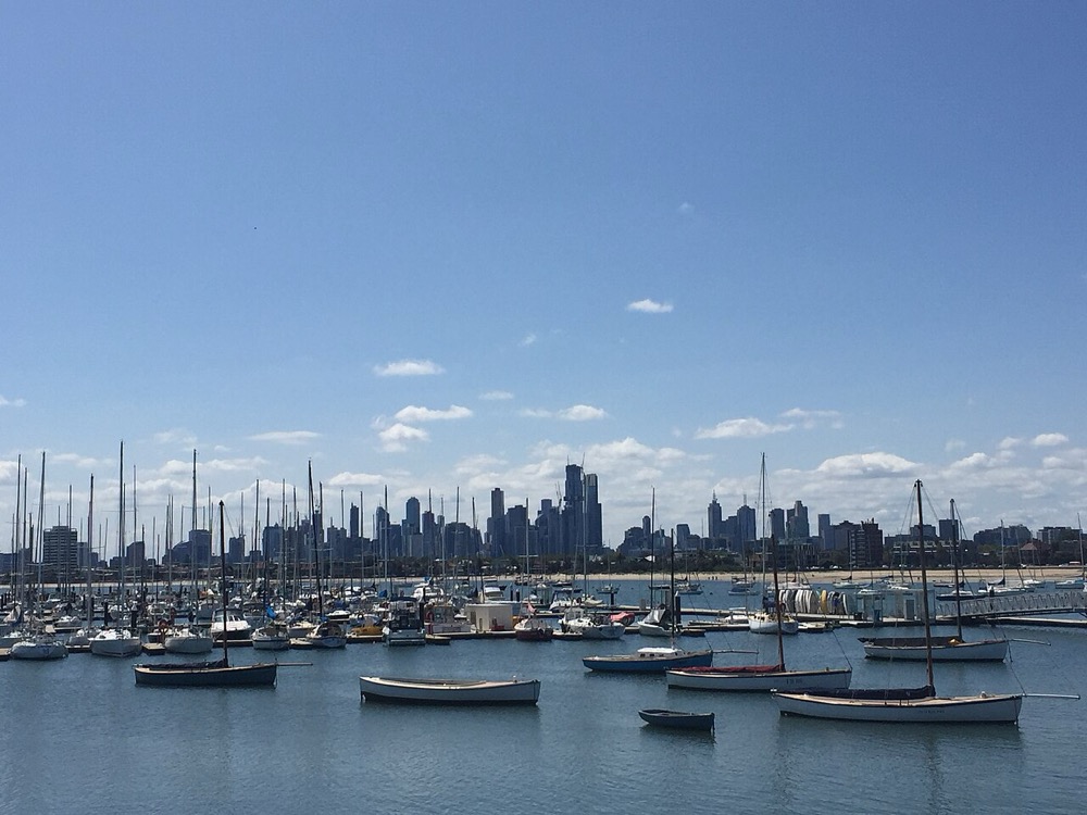 St Kilda, Next to the circuit