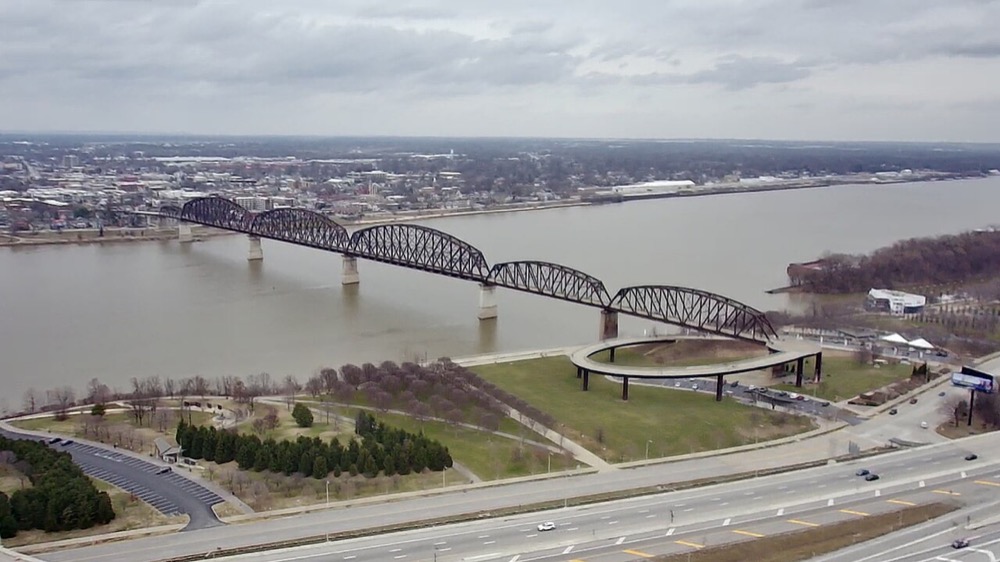 Big Four Bridge, Waterfront Park