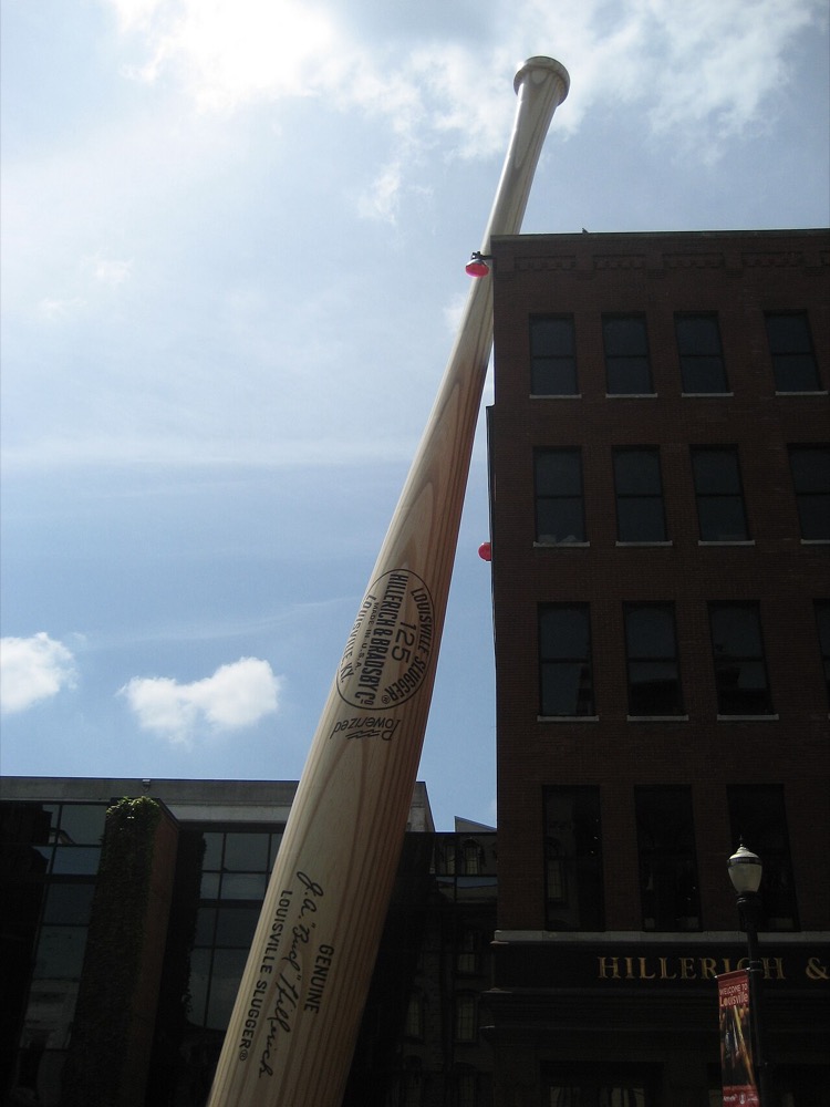 Louisville Slugger Museum, Main Street, downtown