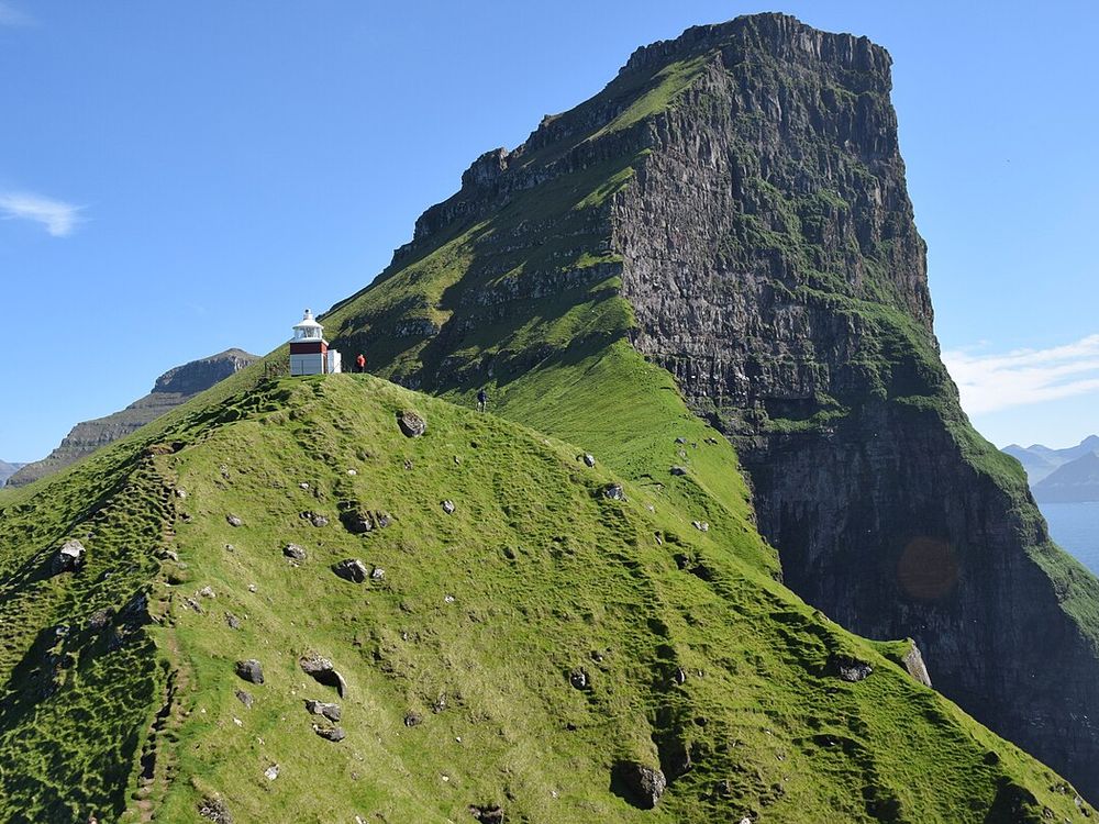 El faro de Kallur, Kalsoy