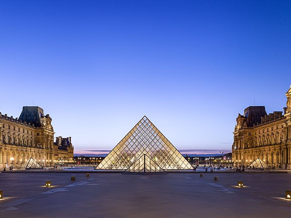 The Louvre, Rue de Rivoli, 1st arrondissement