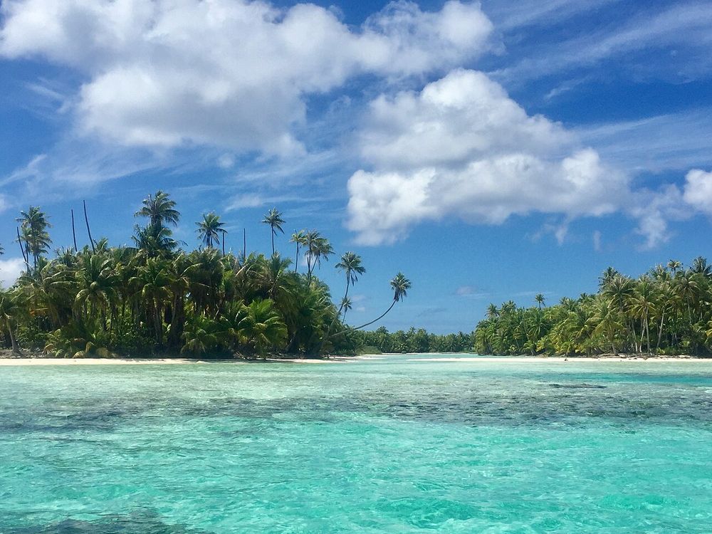La laguna de Rangiroa, Rangiroa, atolones de las Tuamotu