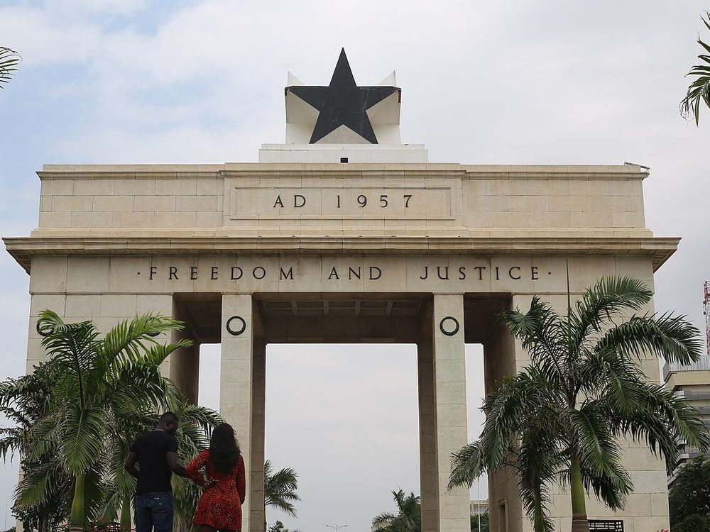 Black Star Gate e a Praça da Independência, Acra