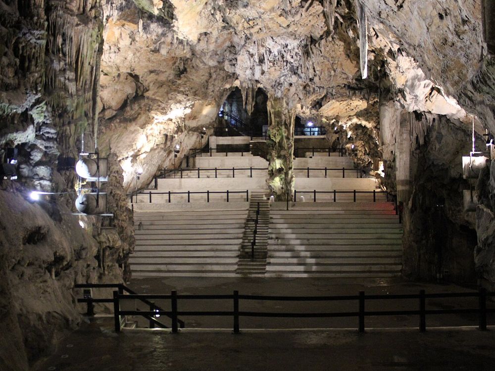 St Michael's Cave, Upper Rock Nature Reserve