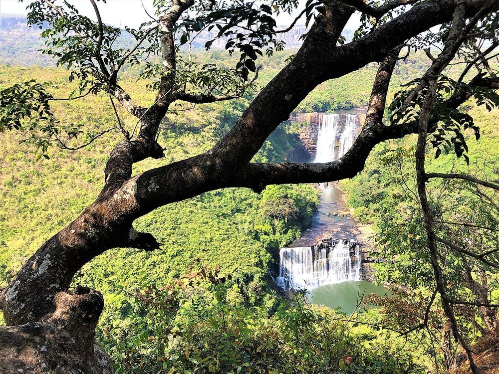 De watervallen van Kambadaga, Bij Pita
