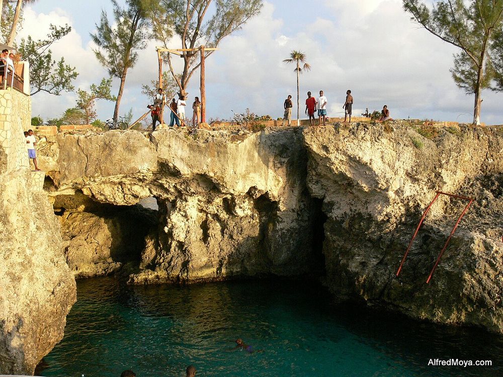 Rick's Café und die Klippen am West End, Negril