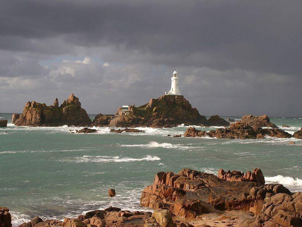 Il faro di La Corbiere, punta sud-ovest, St Brelade