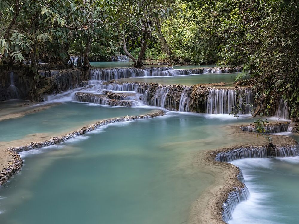 The turquoise pools of Kuang Si waterfall near Luang Prabang