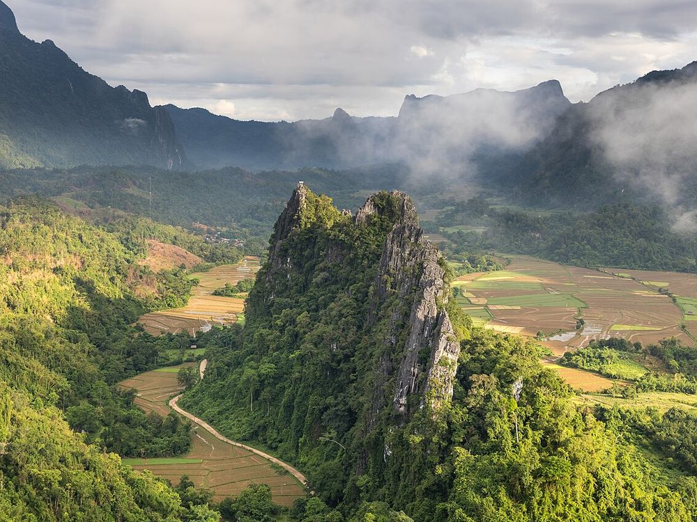 Vang Vieng, Provincia de Vientián