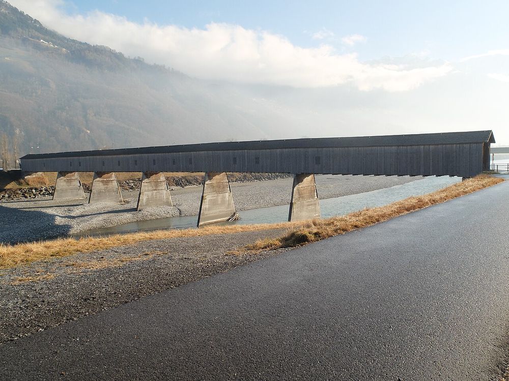Il vecchio ponte sul Reno, Da Vaduz a Sevelen