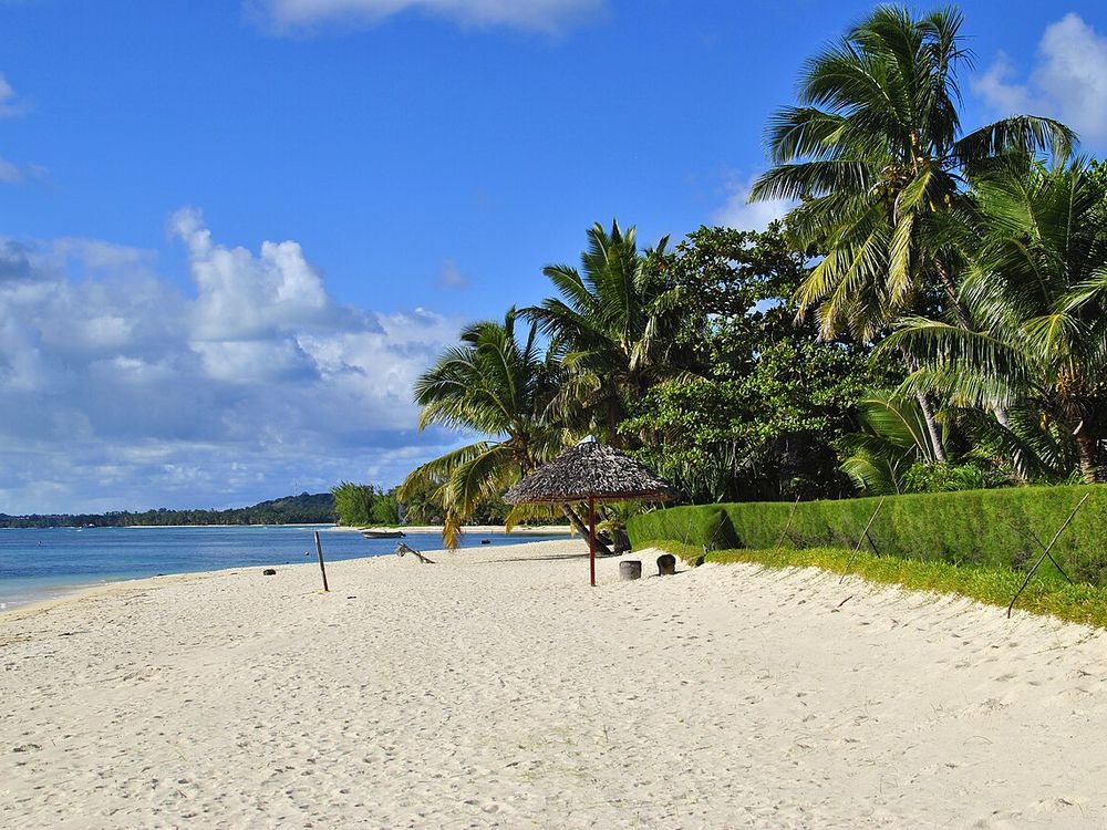 Sainte-Marie y la Île aux Nattes, Frente a la costa este