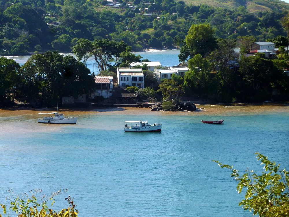 Nkhata Bay, Orilla norte del lago