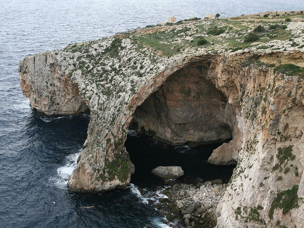 La Grotta Azzurra, Vicino a Wied iż-Żurrieq, costa sud