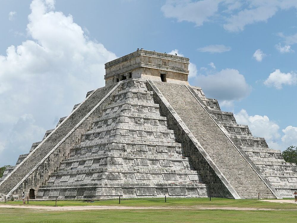 El Castillo, Chichén Itzá, Yucatán, entre Mérida i Cancún