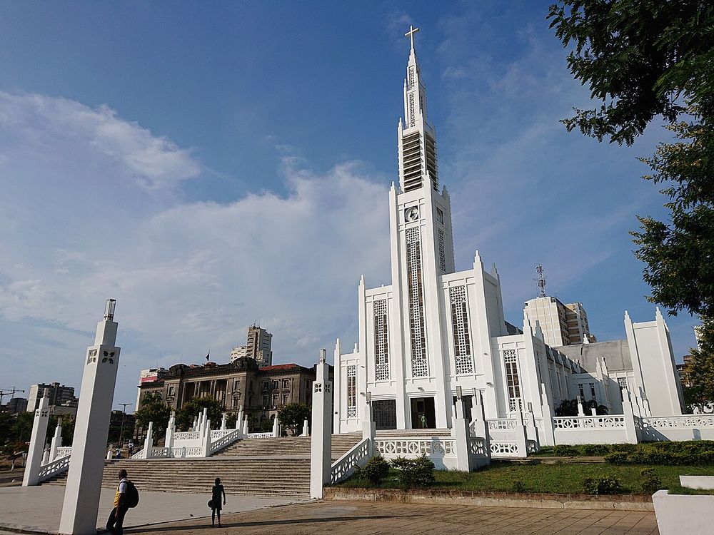 De kathedraal en het stadhuis, Maputo