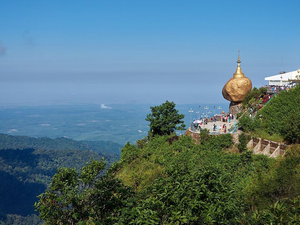 La Roccia d'Oro di Kyaiktiyo, Stato Mon
