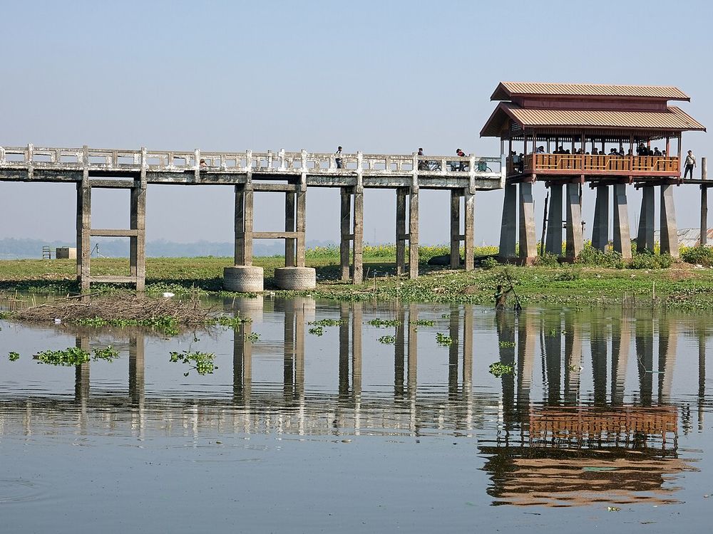 Il ponte U Bein, Amarapura, vicino a Mandalay