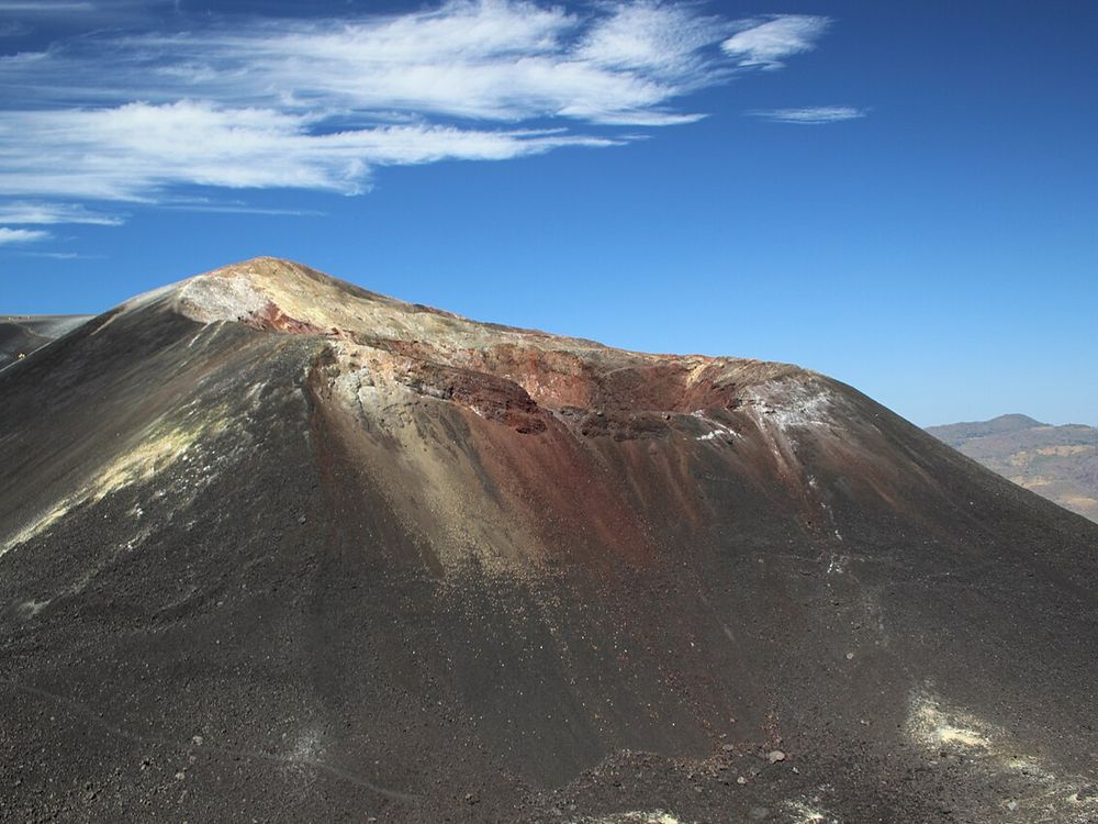 Cerro Negro, Vicino a León