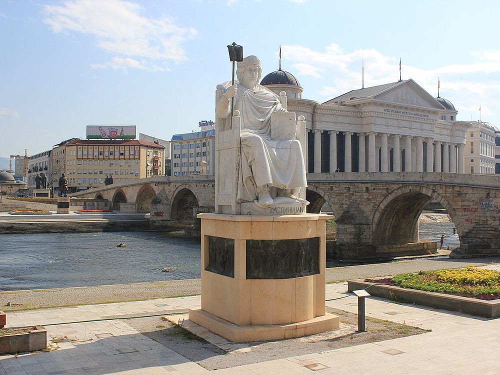 A Ponte de Pedra, Skopje