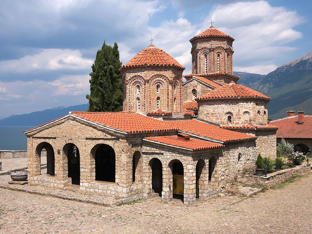 O Mosteiro de São Naum, Margem sul do lago Ohrid