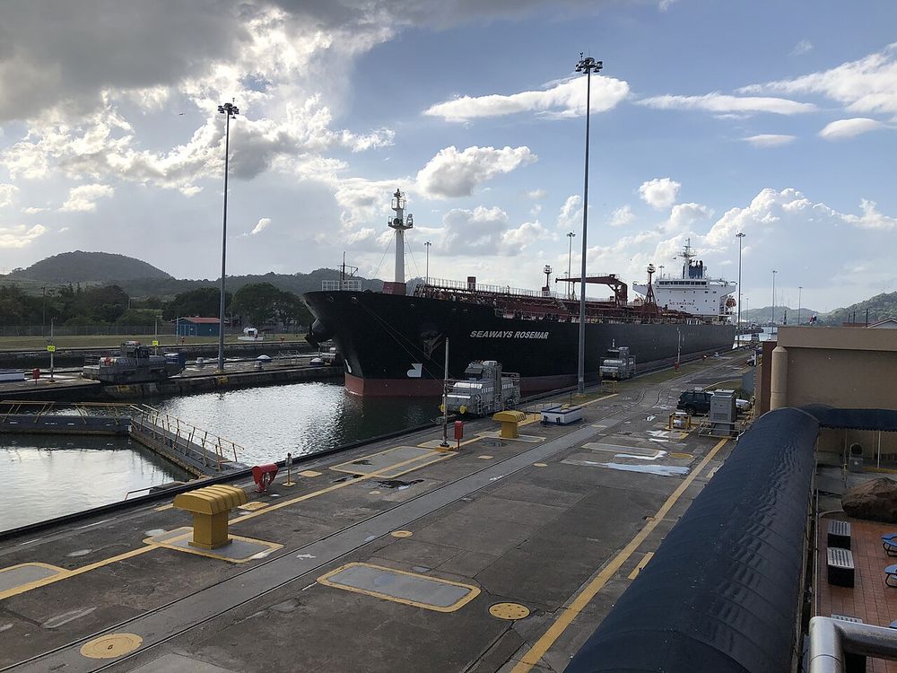 Las esclusas de Miraflores, Canal de Panamá, cerca de la Ciudad de Panamá