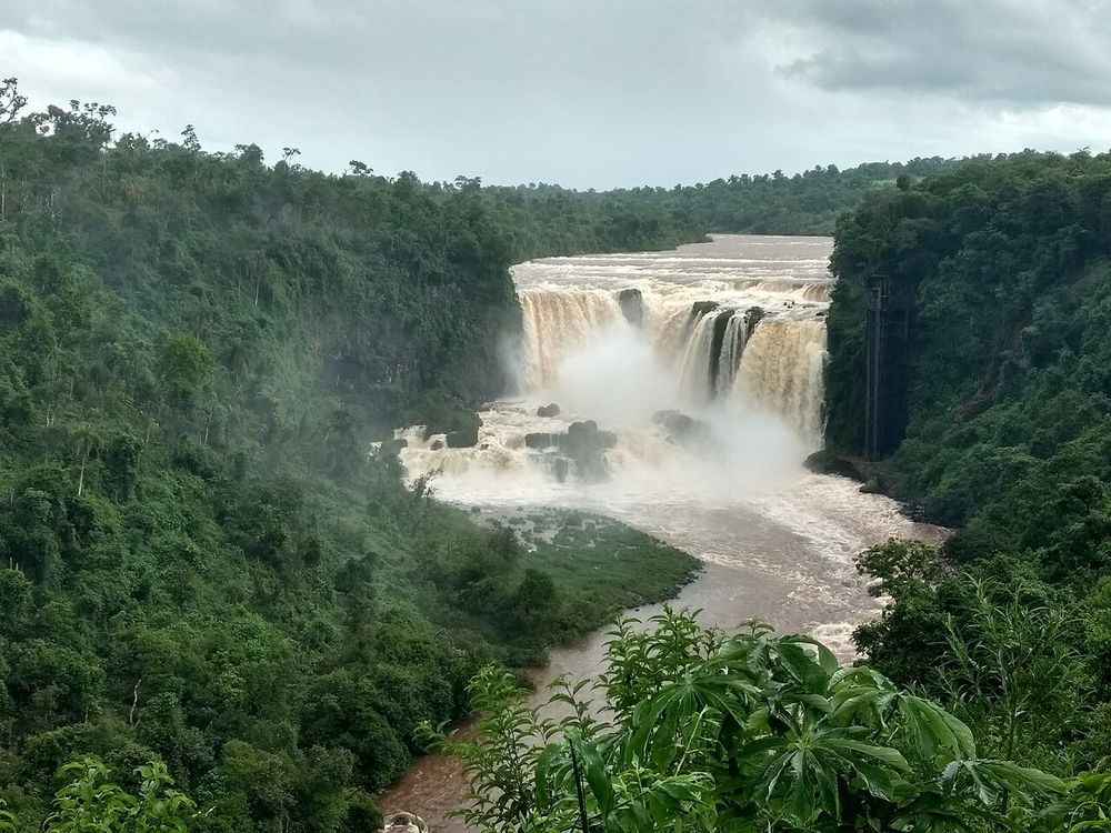 Saltos del Monday, Presidente Franco, vicino a Ciudad del Este