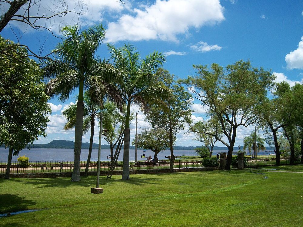 Lago Ypacarai, San Bernardino