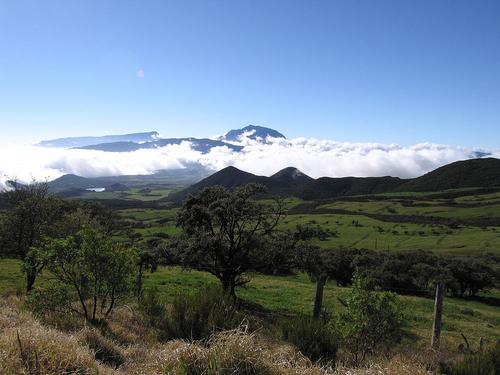 Piton des Neiges, Centro de la isla