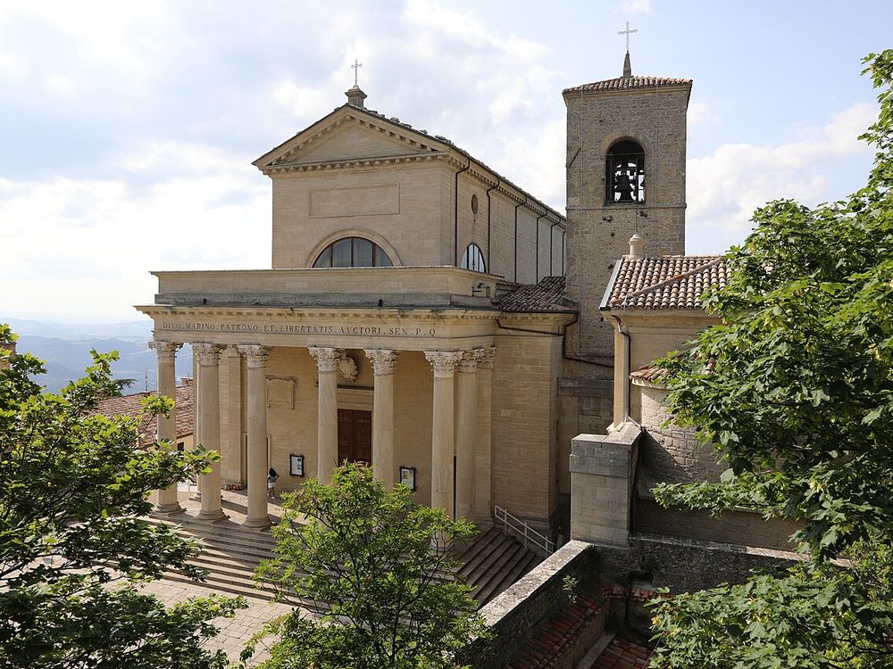Basilica di San Marino, Città di San Marino