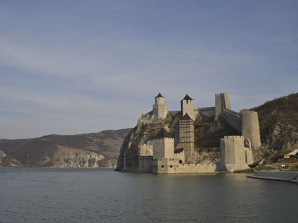 A Fortaleza de Golubac, Parque Nacional de Djerdap, no Danúbio