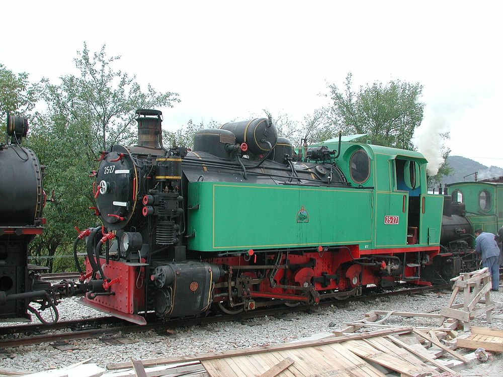 A ferrovia do Oito de Sargan, Mokra Gora