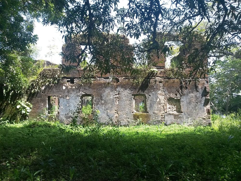 Bunce Island, Rio Serra Leoa, rio acima de Freetown