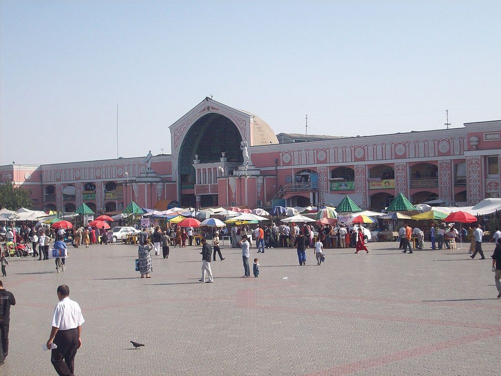 El bazar Panjshanbe, Juyand