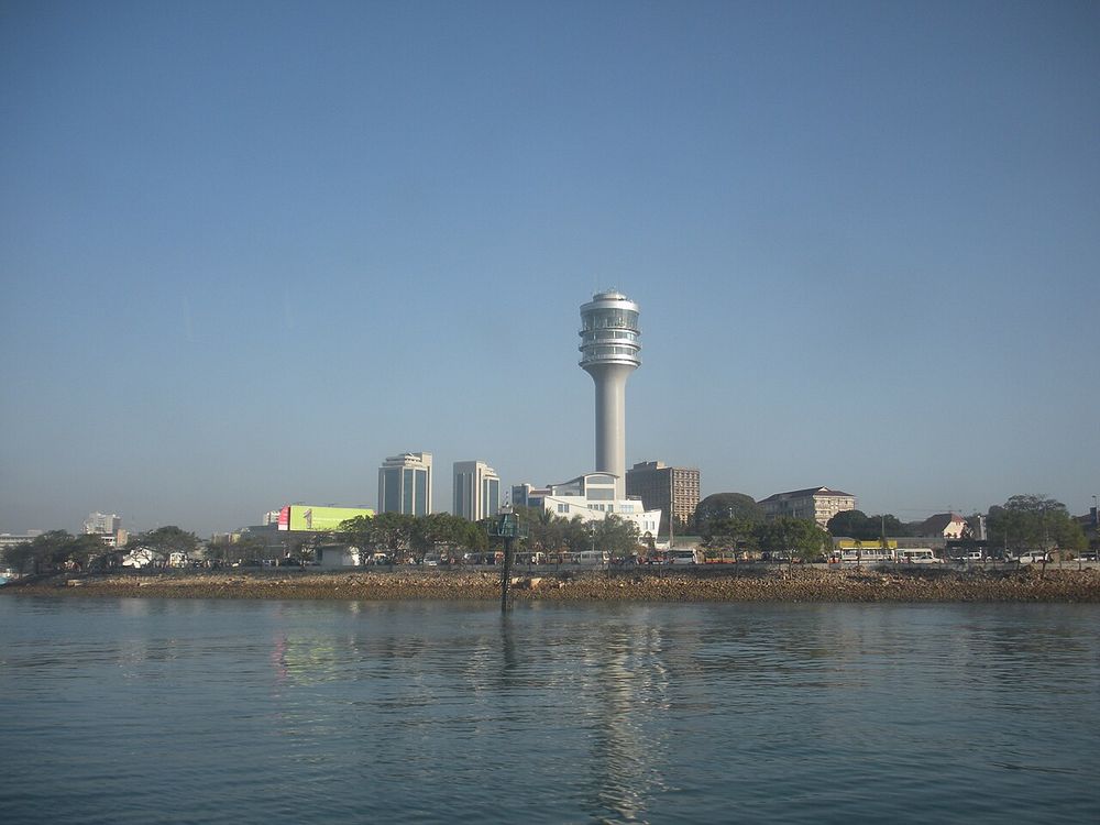 A orla do porto, Dar es Salaam