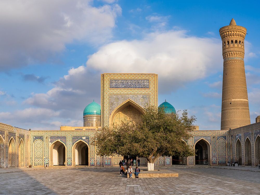 Po-i-Kalyan e o Minarete Kalyan, Bukhara