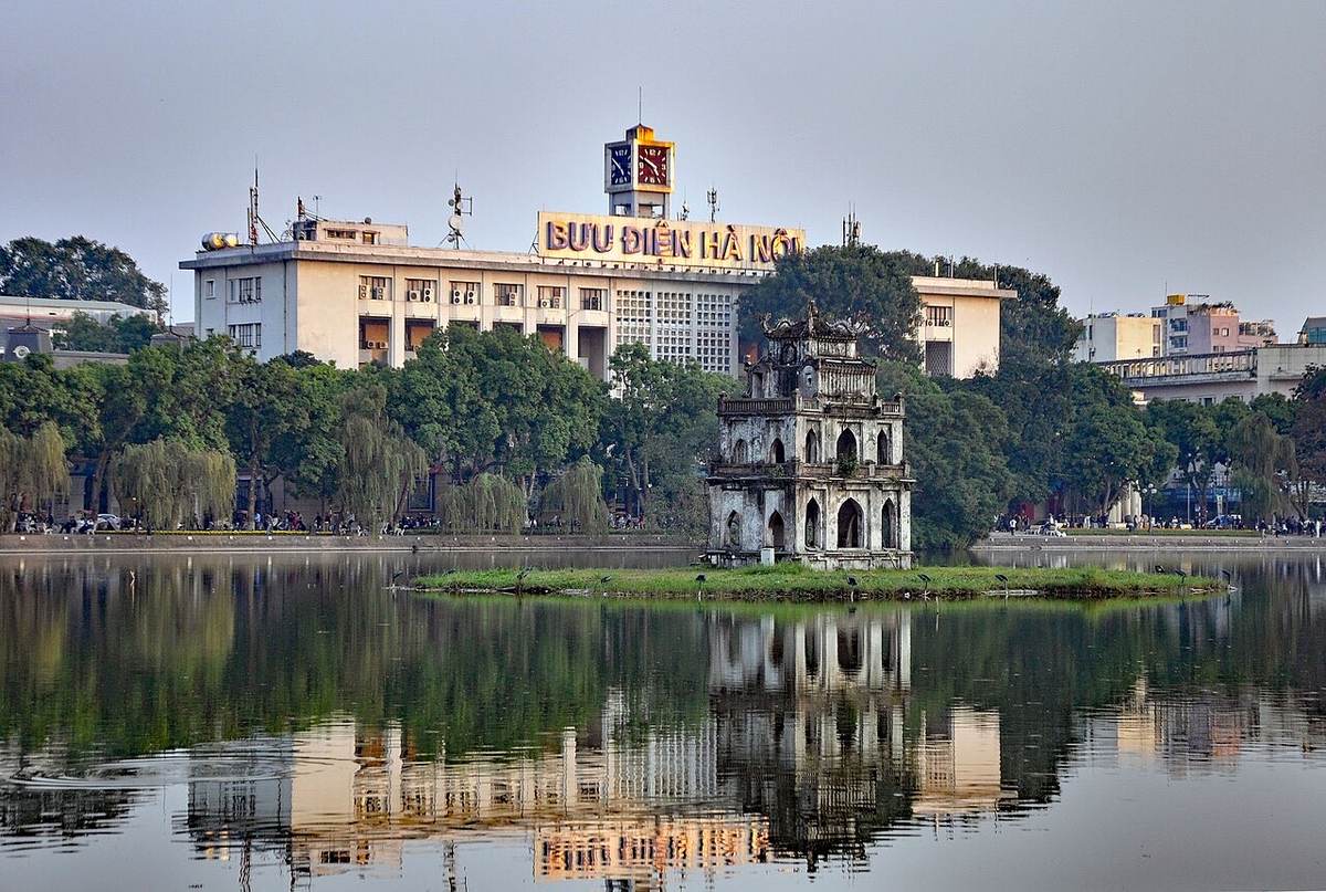 Hoan Kiem Lake, Hoan Kiem